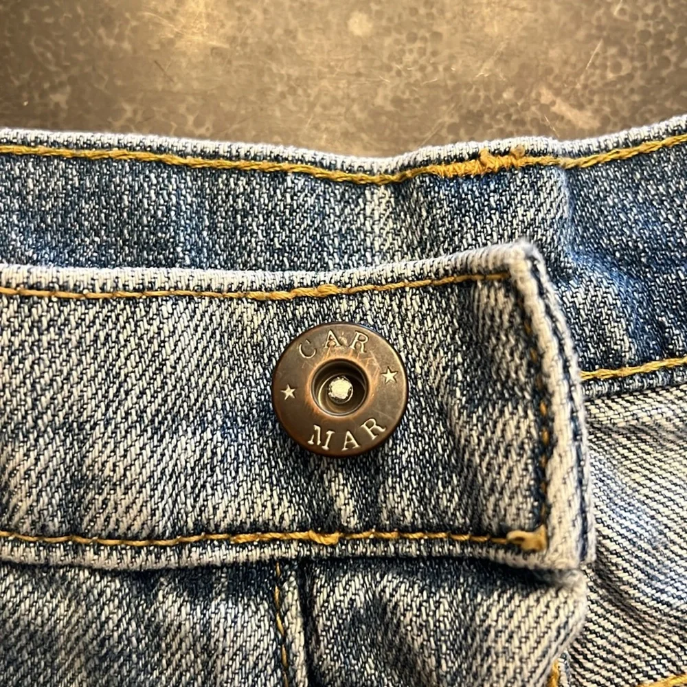 ๐ CARMAR ๐ Jean shorts with embroidered trim Size 26 - Picture 6 of 7